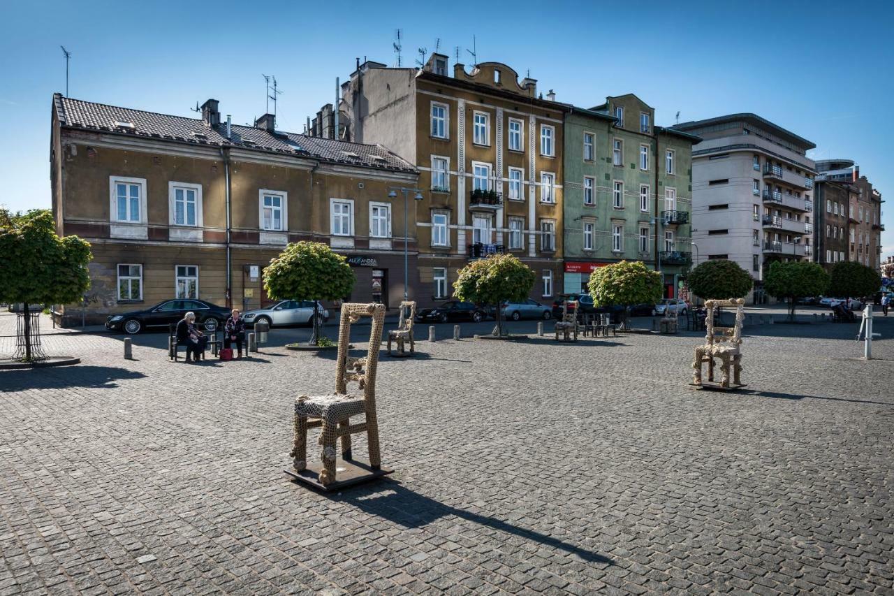 Home Far From Home Cracóvia Exterior foto