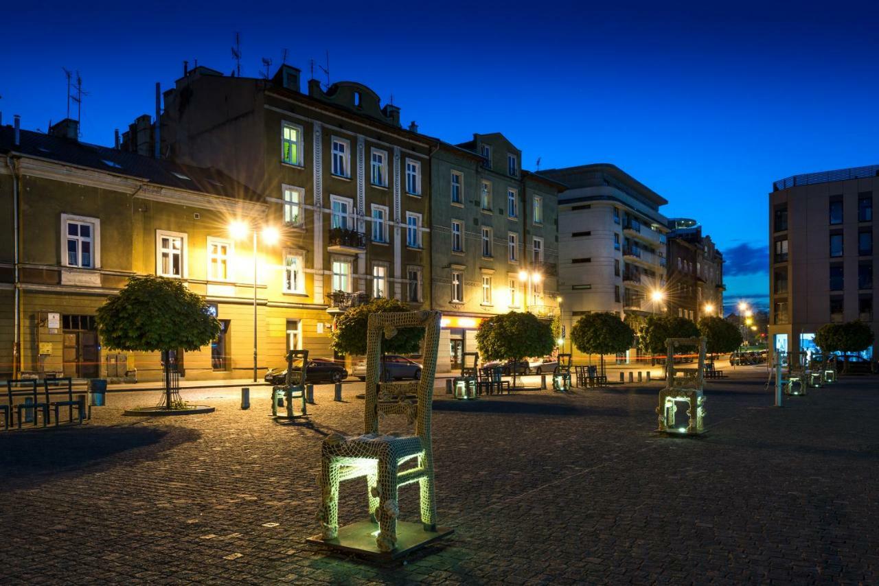 Home Far From Home Cracóvia Exterior foto